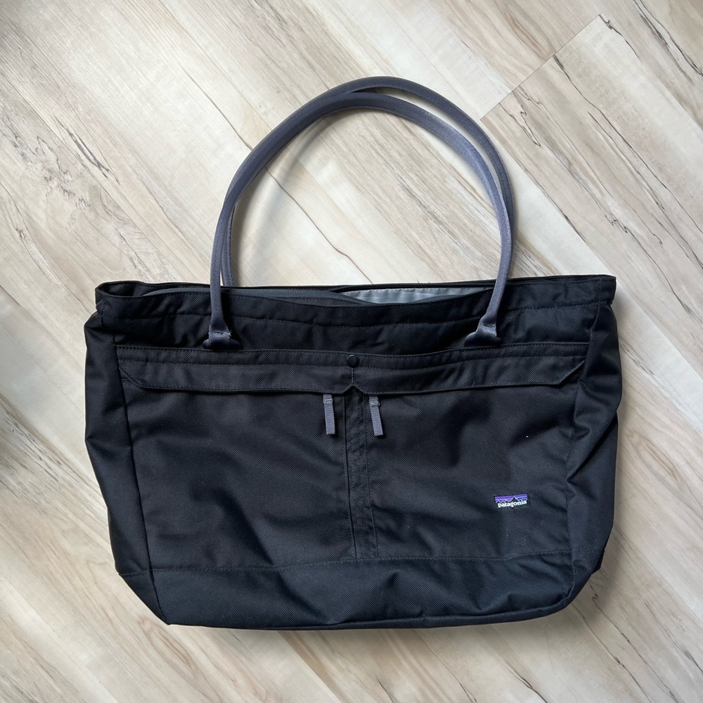Women’s Black Patagonia Duffle Bag
